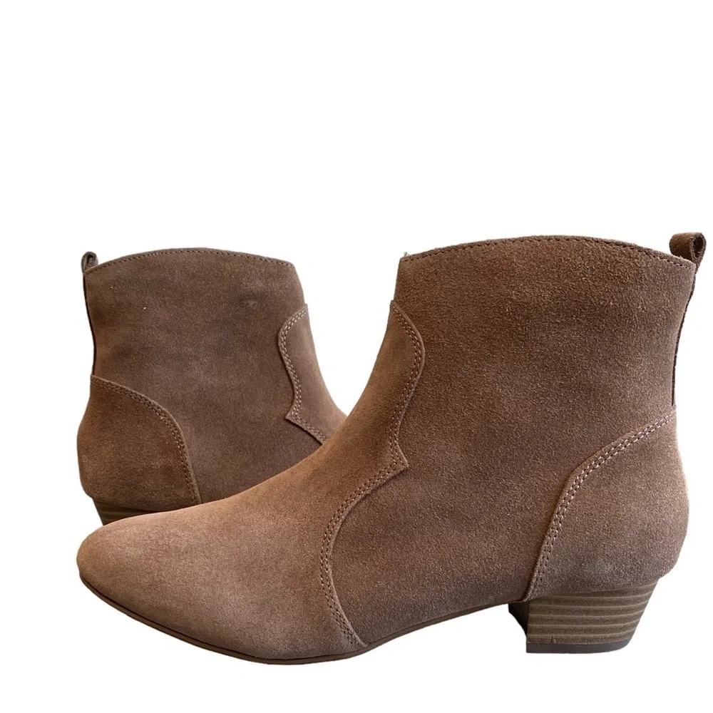 Steve Madden Girls JHipster Chelsea Boot Suede Taupe NWT